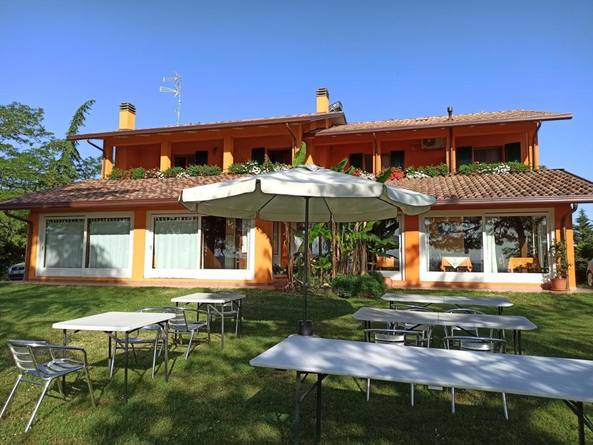 Agriturismo La Quiete Roncofreddo ภายนอก รูปภาพ