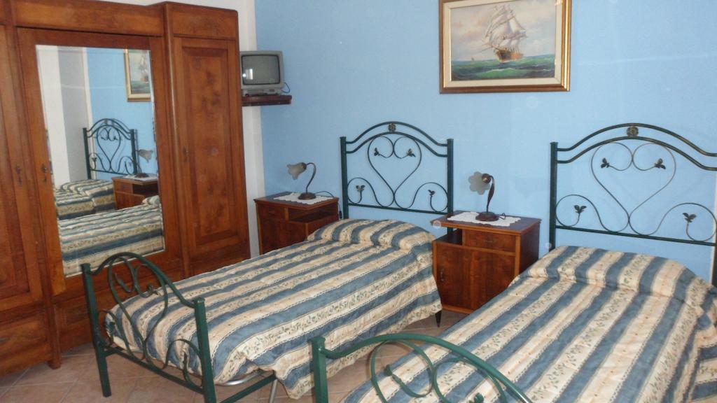 Agriturismo La Quiete Roncofreddo ภายนอก รูปภาพ